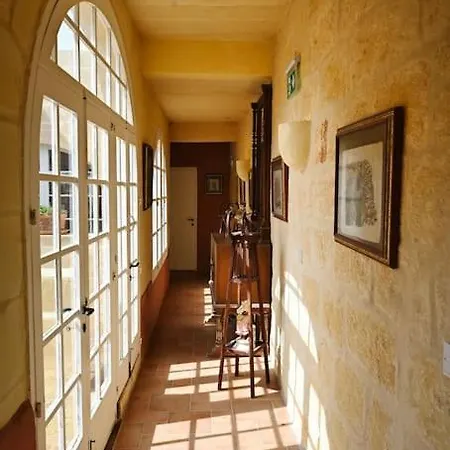 Fully-detached Pool-house, Gozo X Central & Cozy Xewkija
