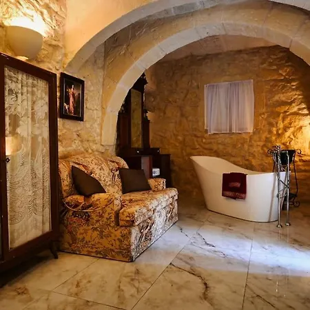 Fully-detached Pool-house, Gozo X Central & Cozy Lägenhet *