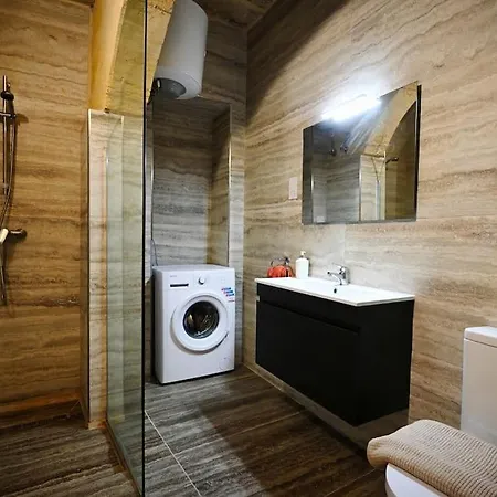 Fully-detached Pool-house, Gozo X Central & Cozy *