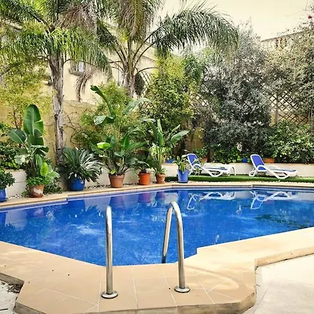 Fully-detached Pool-house, Gozo X Central & Cozy Lägenhet
