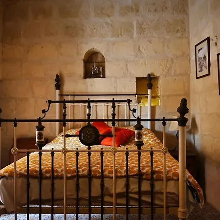 Fully-detached Pool-house, Gozo X Central & Cozy Lägenhet *