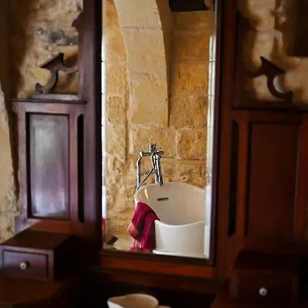Fully-detached Pool-house, Gozo X Central & Cozy * Xewkija