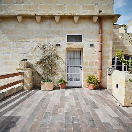 Fully-detached Pool-house, Gozo X Central & Cozy Lägenhet *